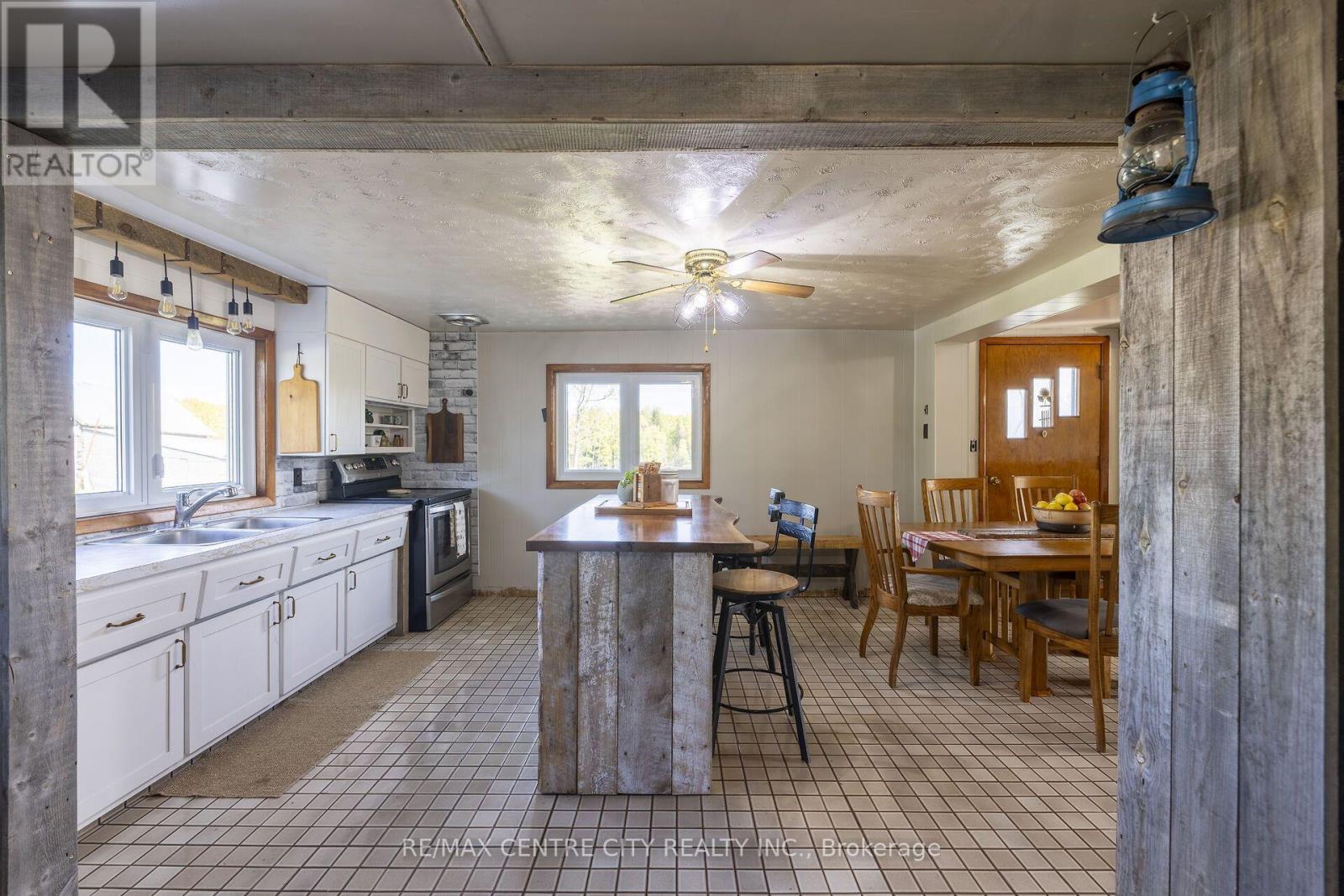 98 Whittaker Road Property Photo 32