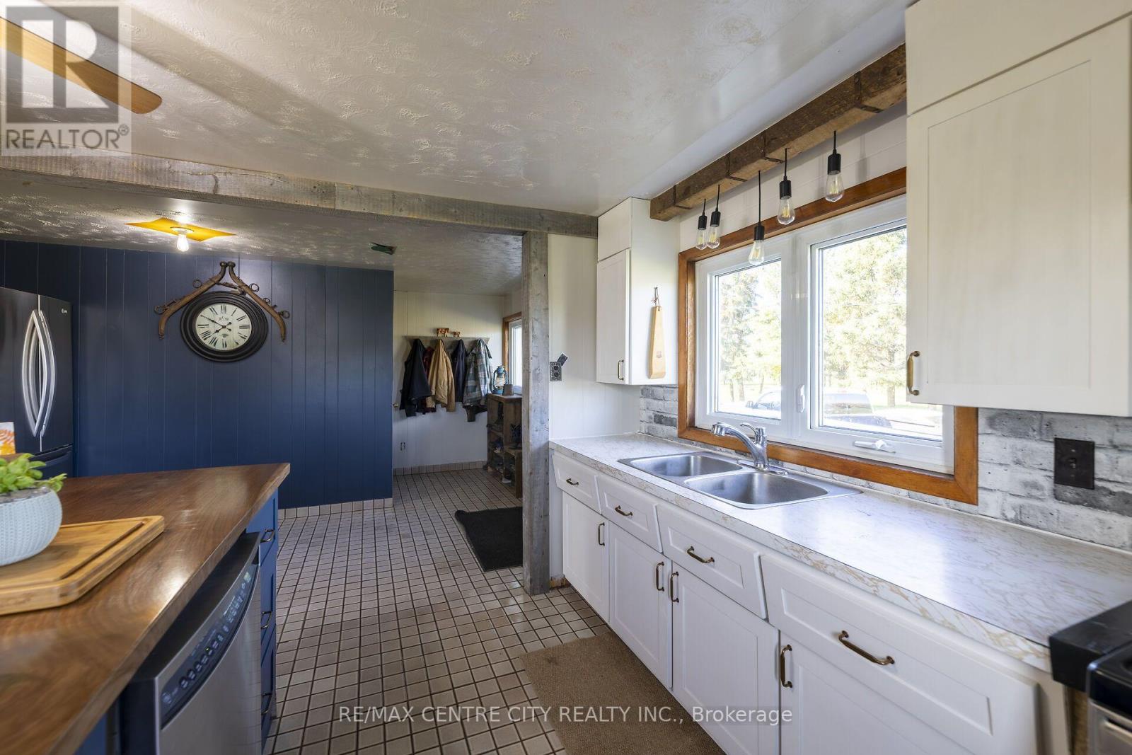 98 Whittaker Road Property Photo 33