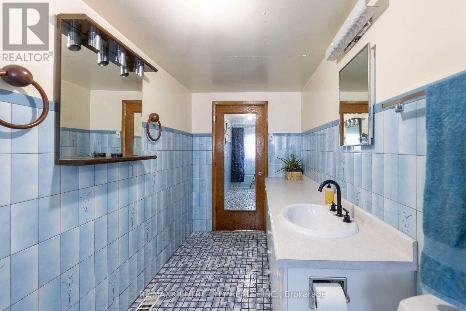98 Whittaker Road Property Photo 41