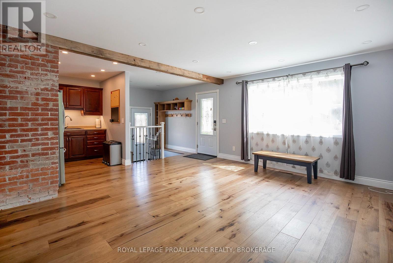 75 Scott Street Property Photo 2