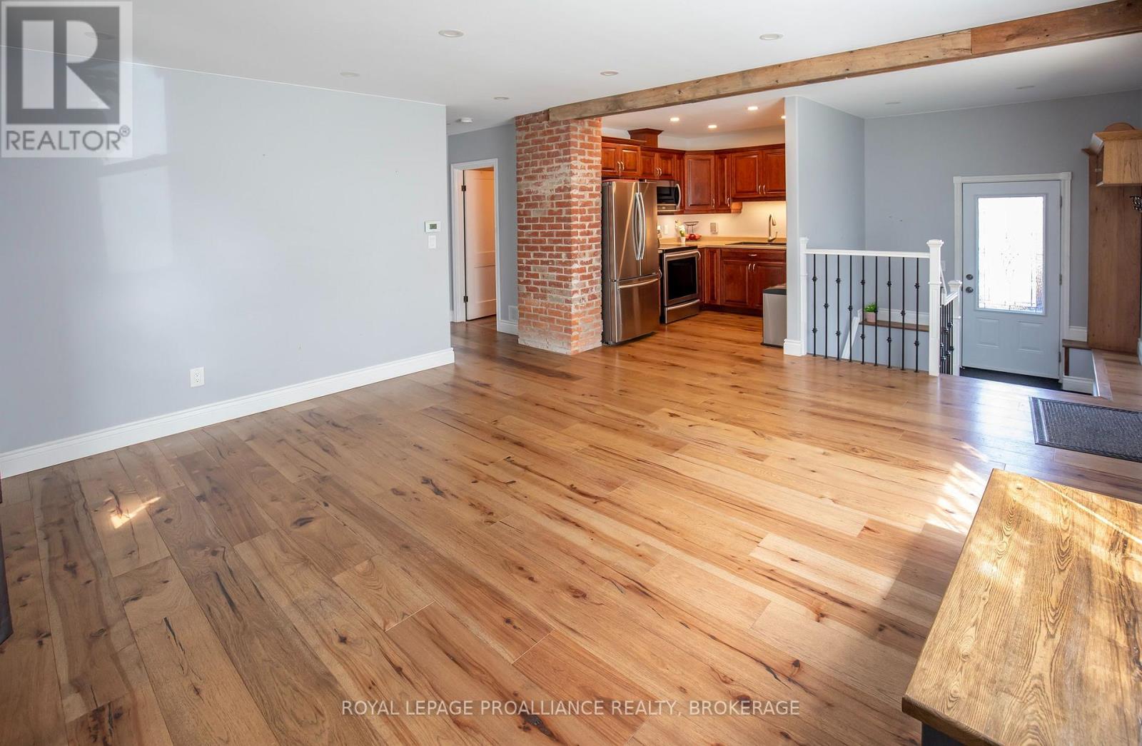 75 Scott Street Property Photo 4
