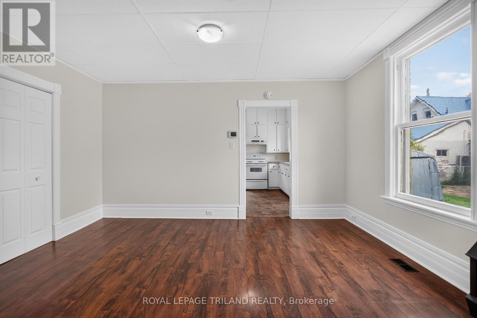 2.5 Antrim Street Property Photo 11