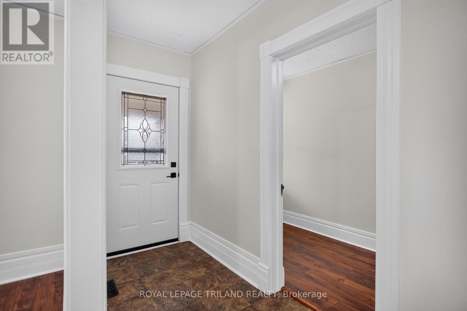 2.5 Antrim Street Property Photo 18