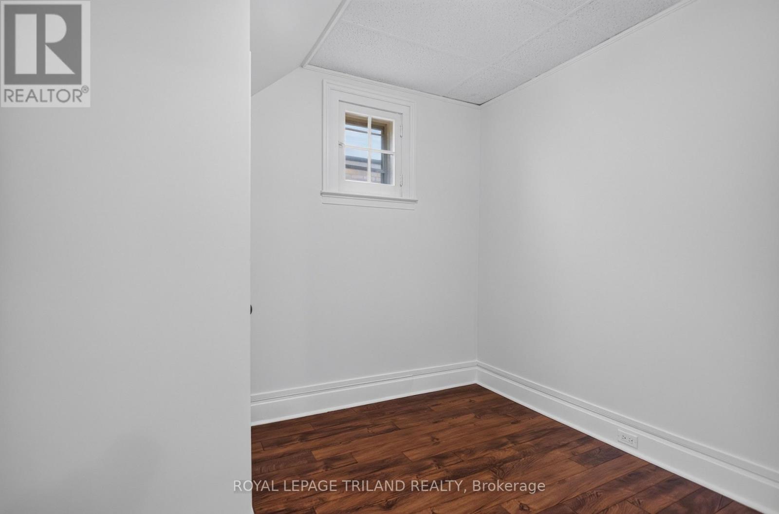 2.5 Antrim Street Property Photo 19