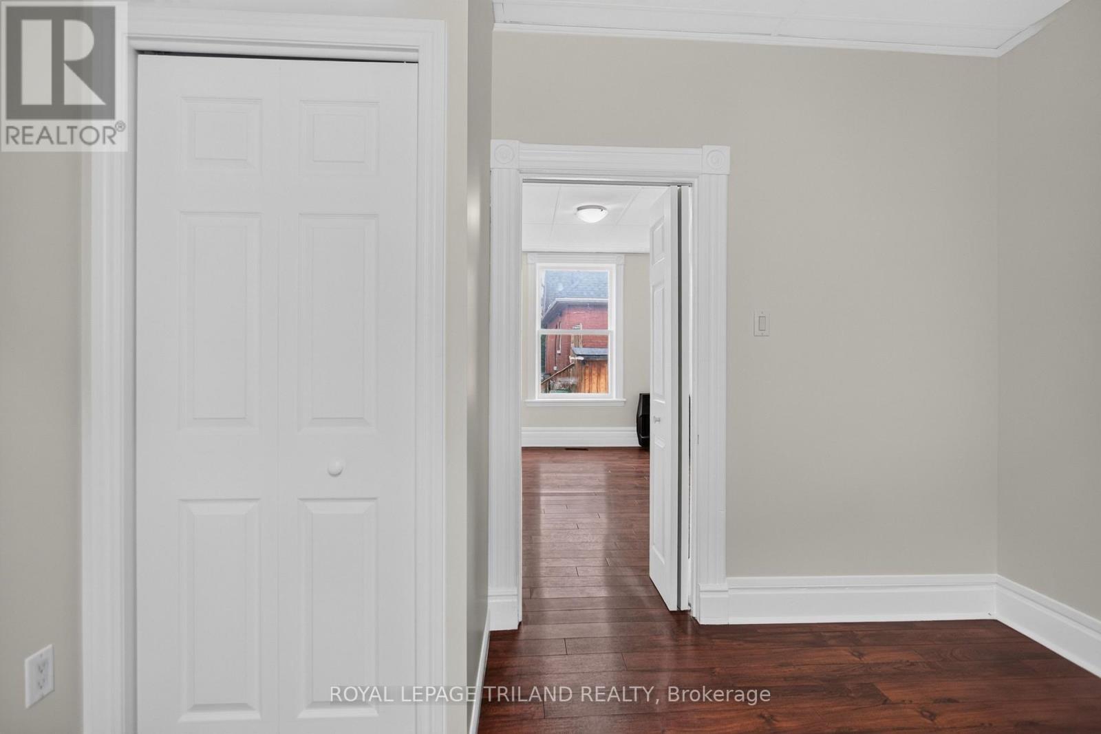 2.5 Antrim Street Property Photo 25