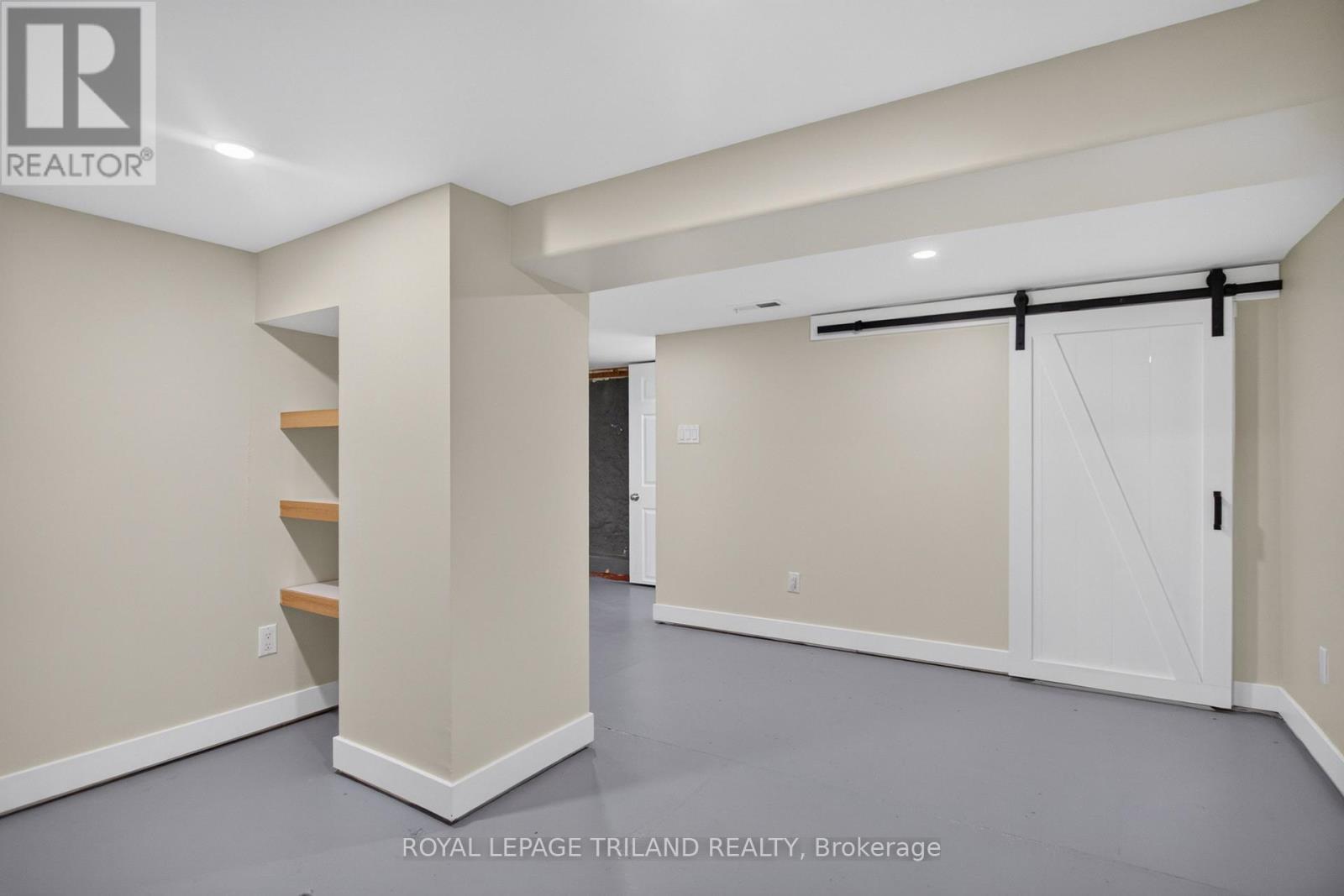 2.5 Antrim Street Property Photo 31