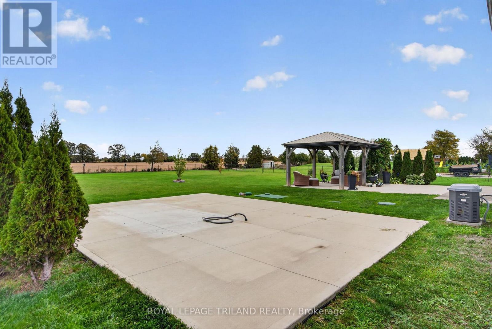 8578 Vance Drive Property Photo 3