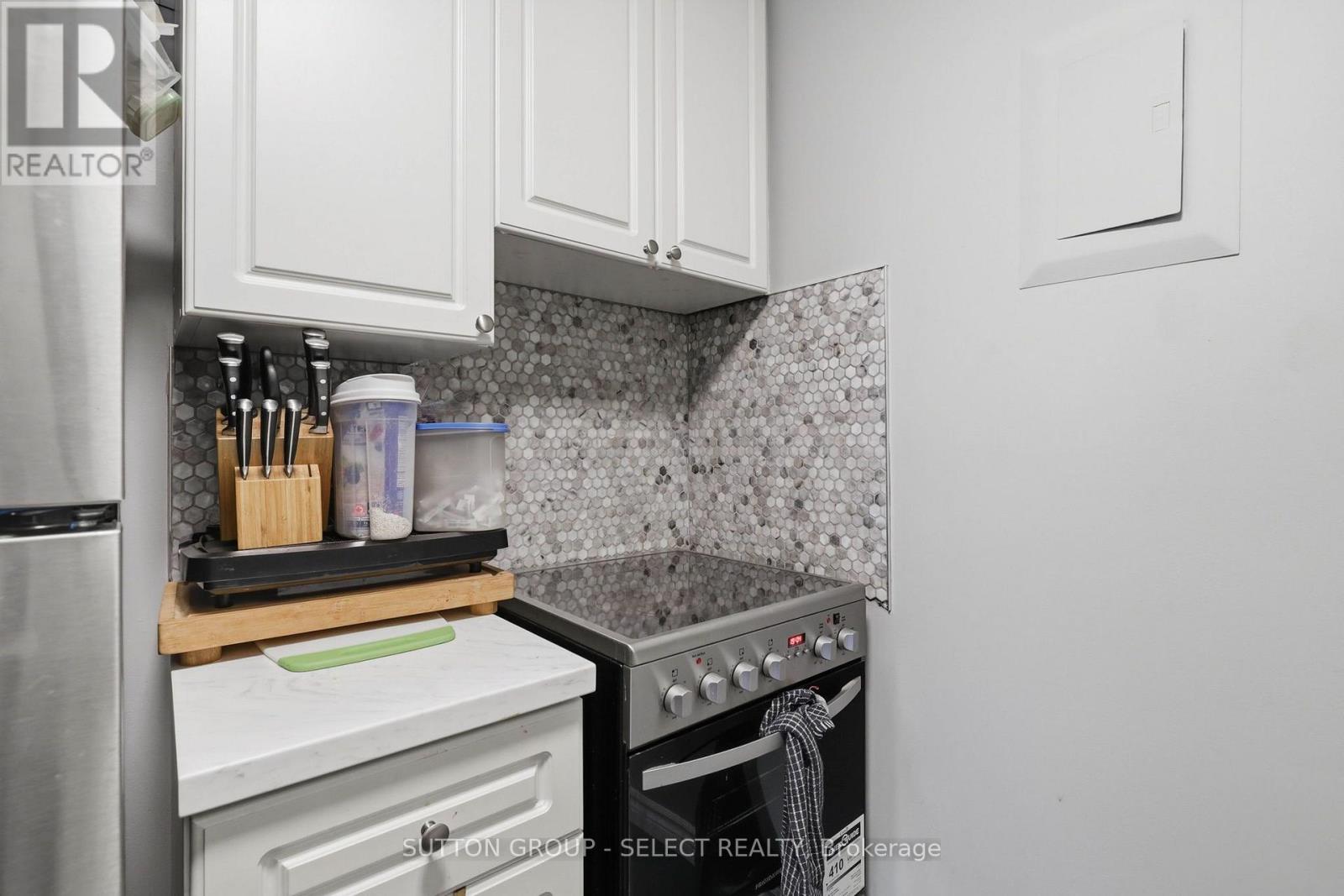 408 - 1102 Jalna Boulevard Property Photo 18