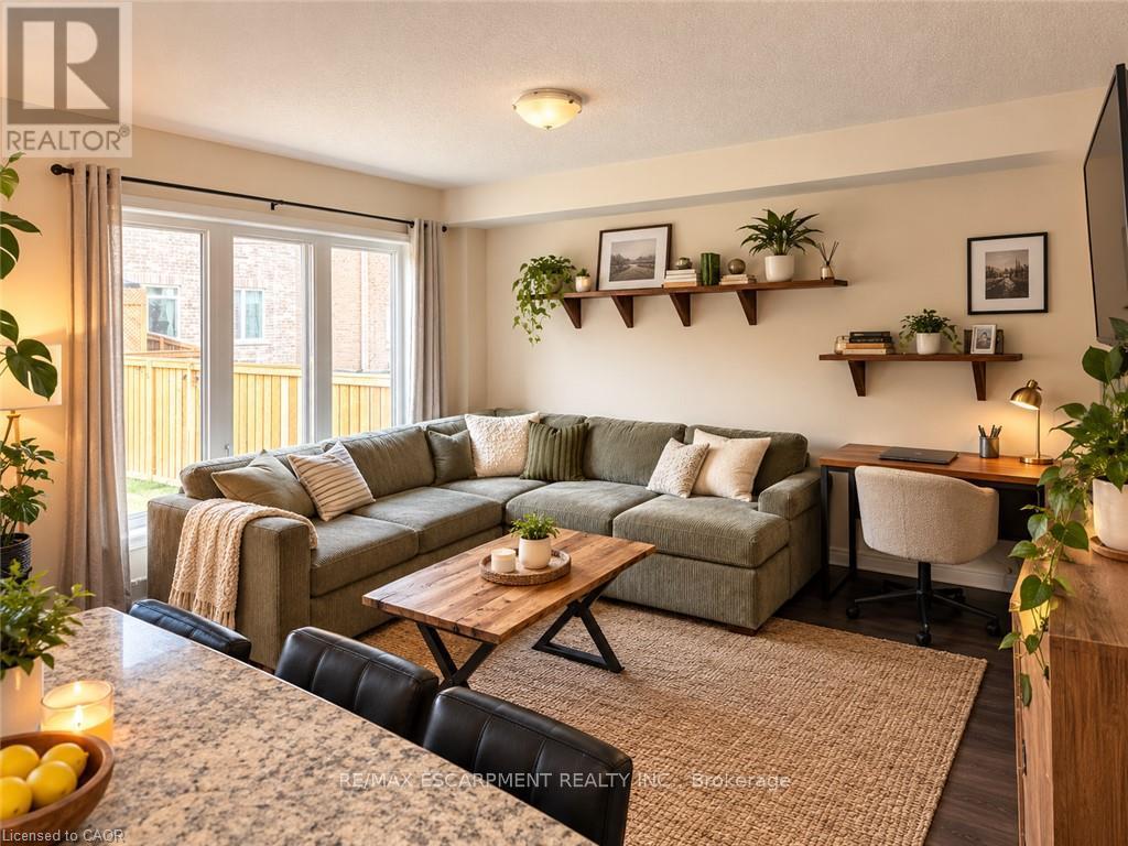 25 Sumac Drive Property Photo 2
