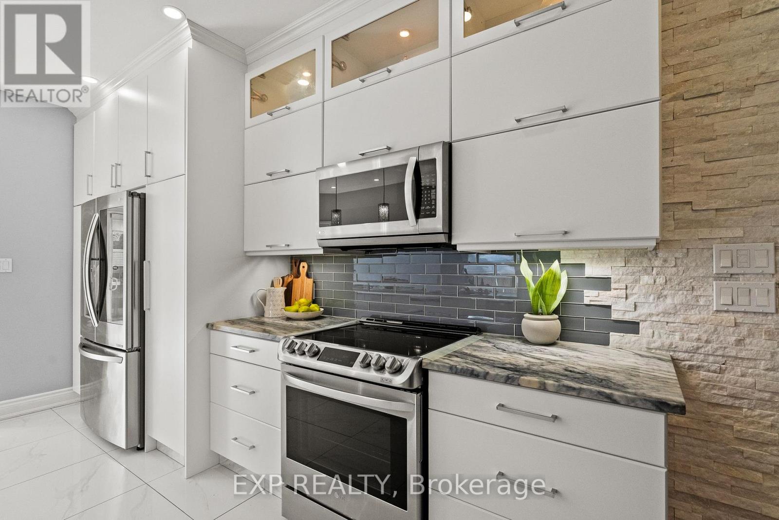 112 Redcliff Avenue Property Photo 18