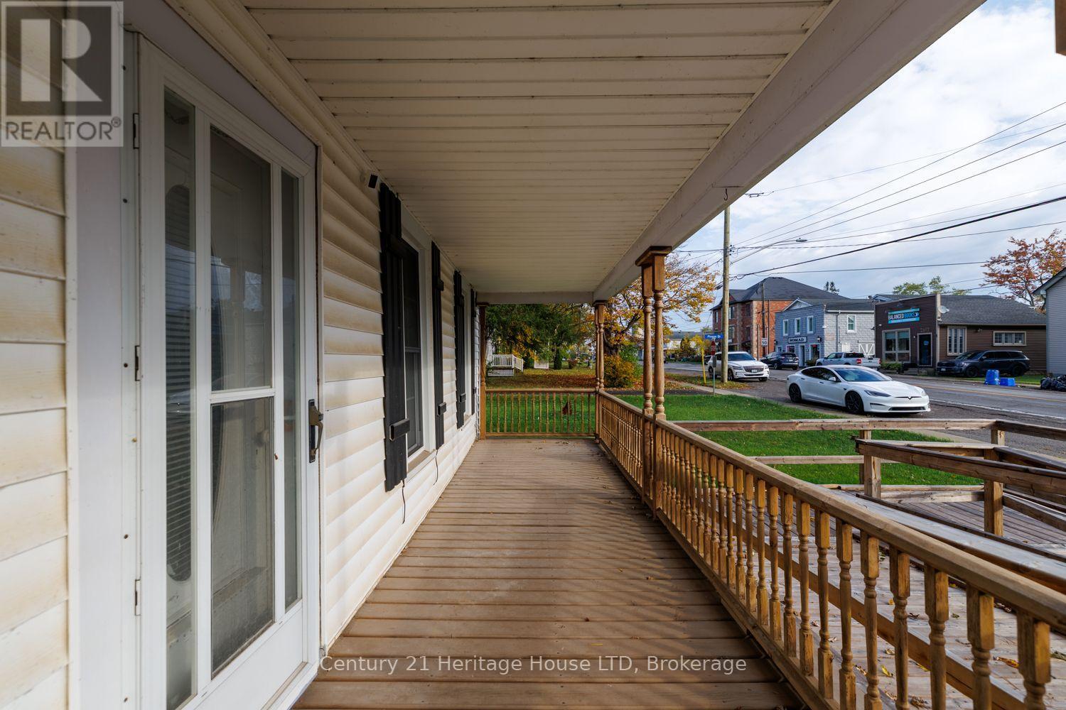 2603 Stevensville Road Property Photo 3