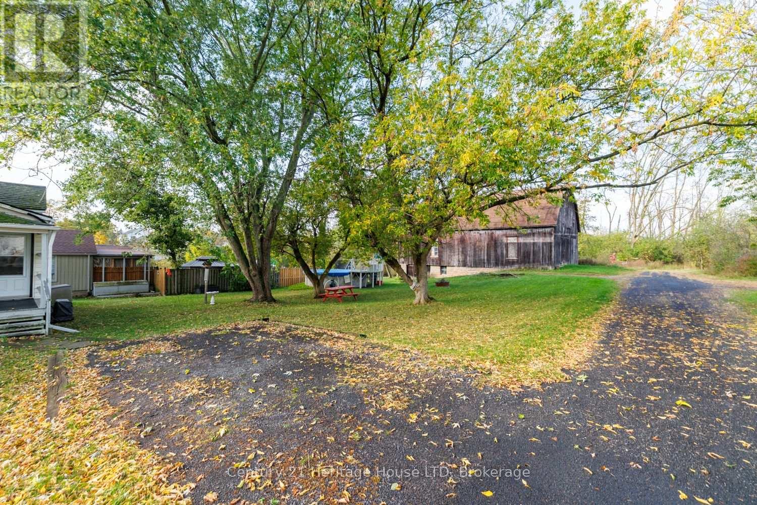 2603 Stevensville Road Property Photo 9
