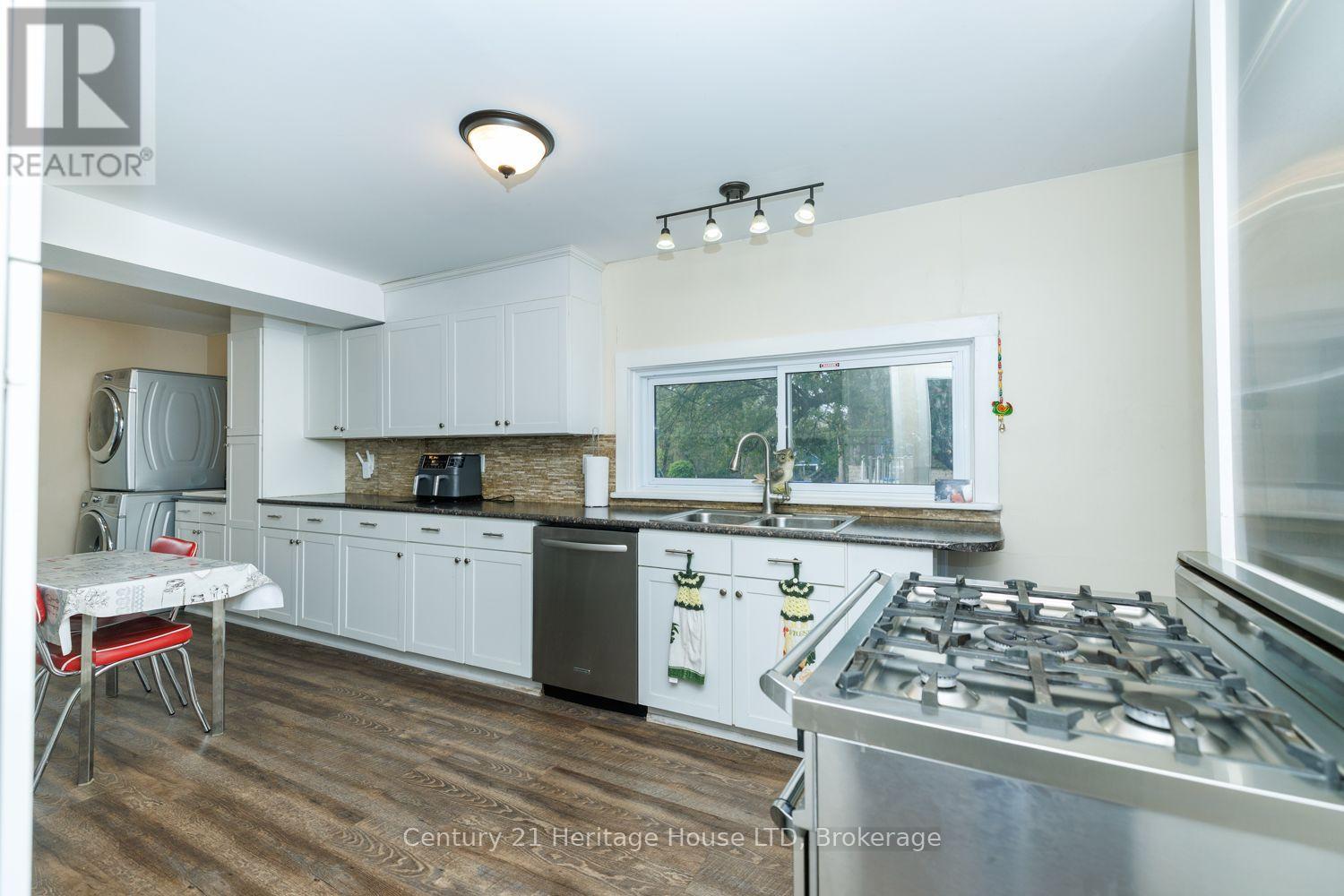 2603 Stevensville Road Property Photo 11