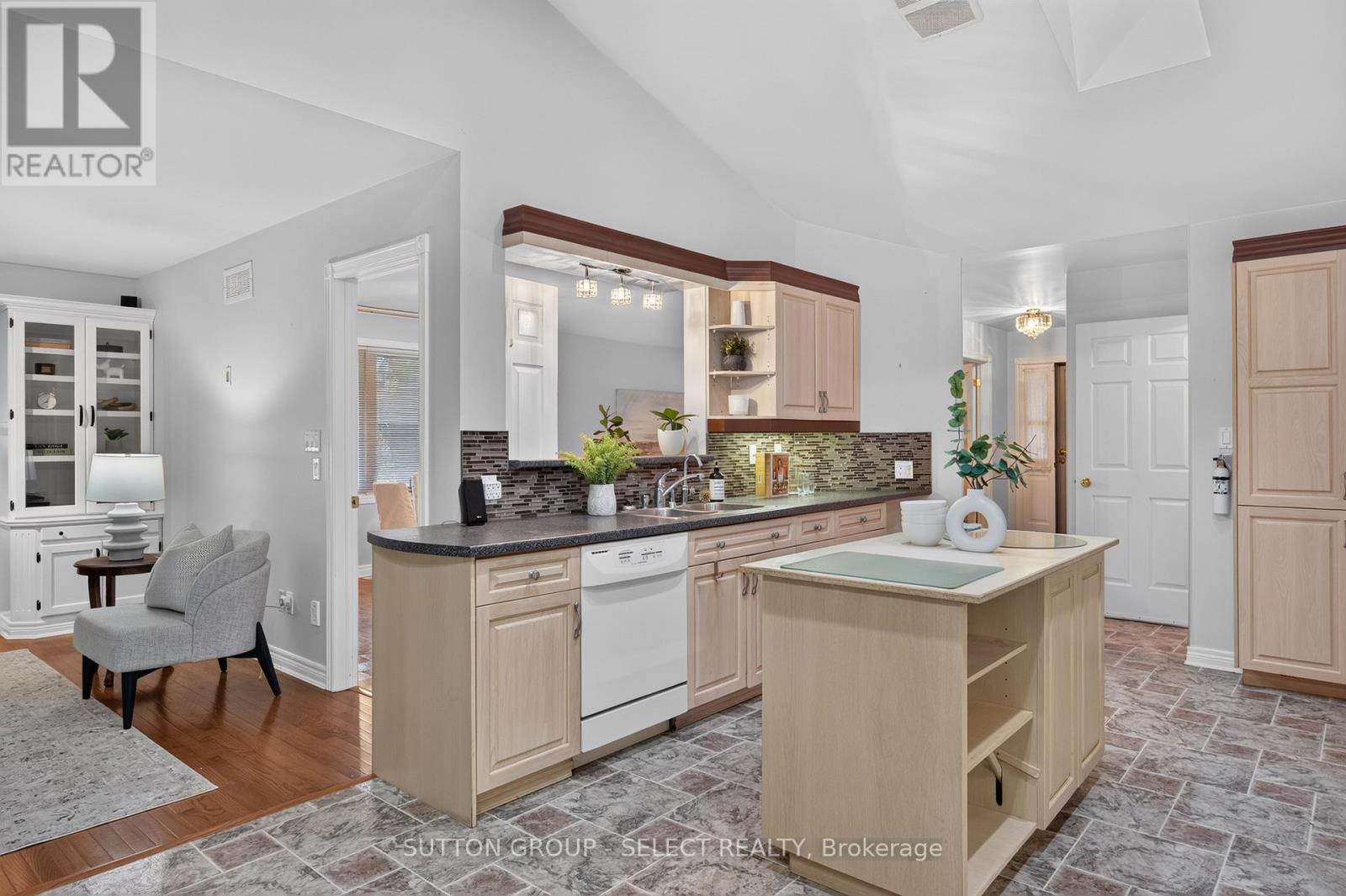 8 Kennedy Court Property Photo 14