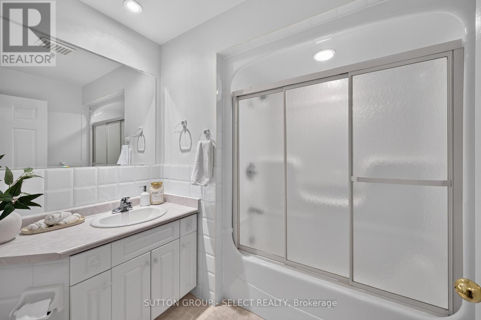 8 Kennedy Court Property Photo 21