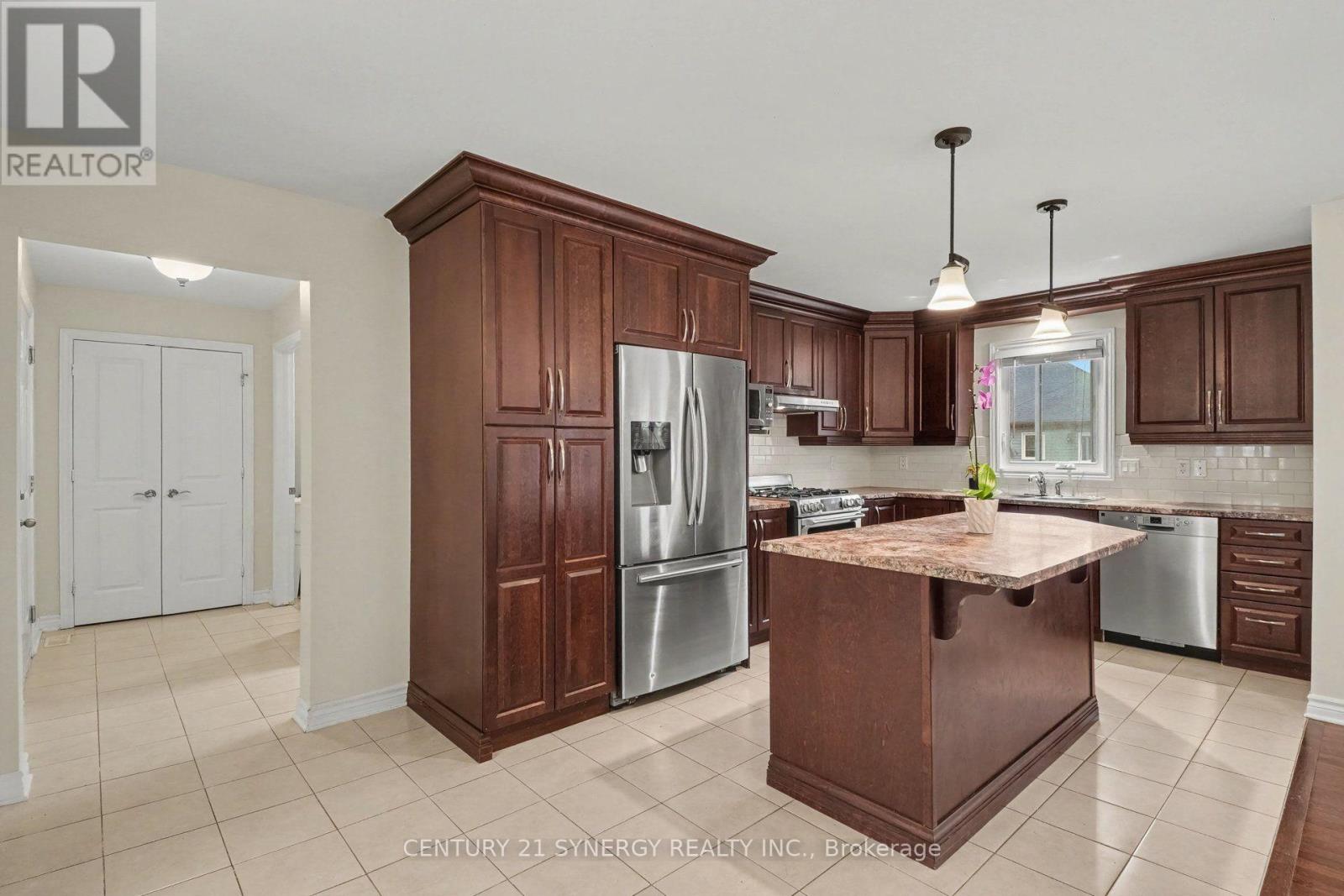 344 Colmar Street Property Photo 10