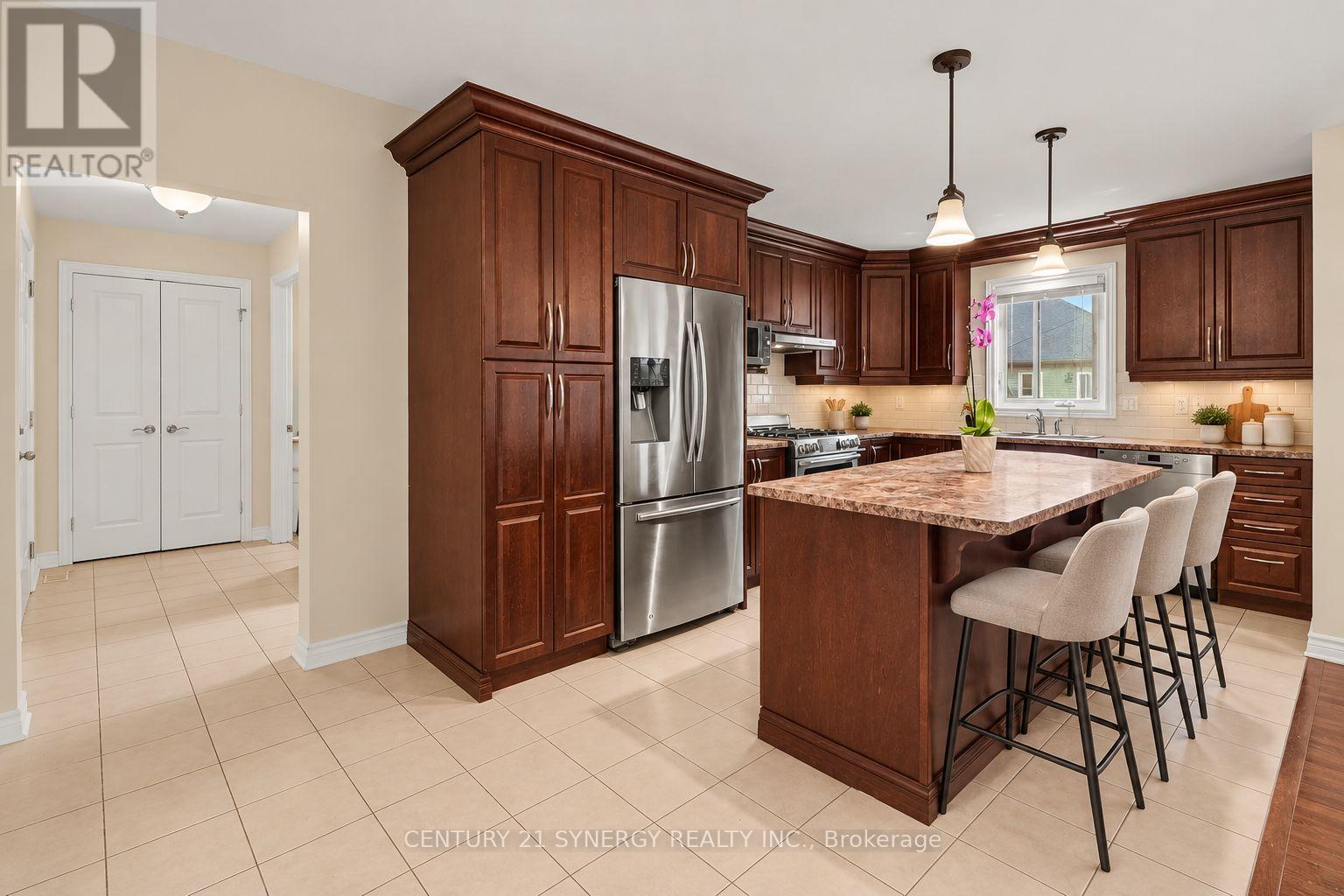 344 Colmar Street Property Photo 11