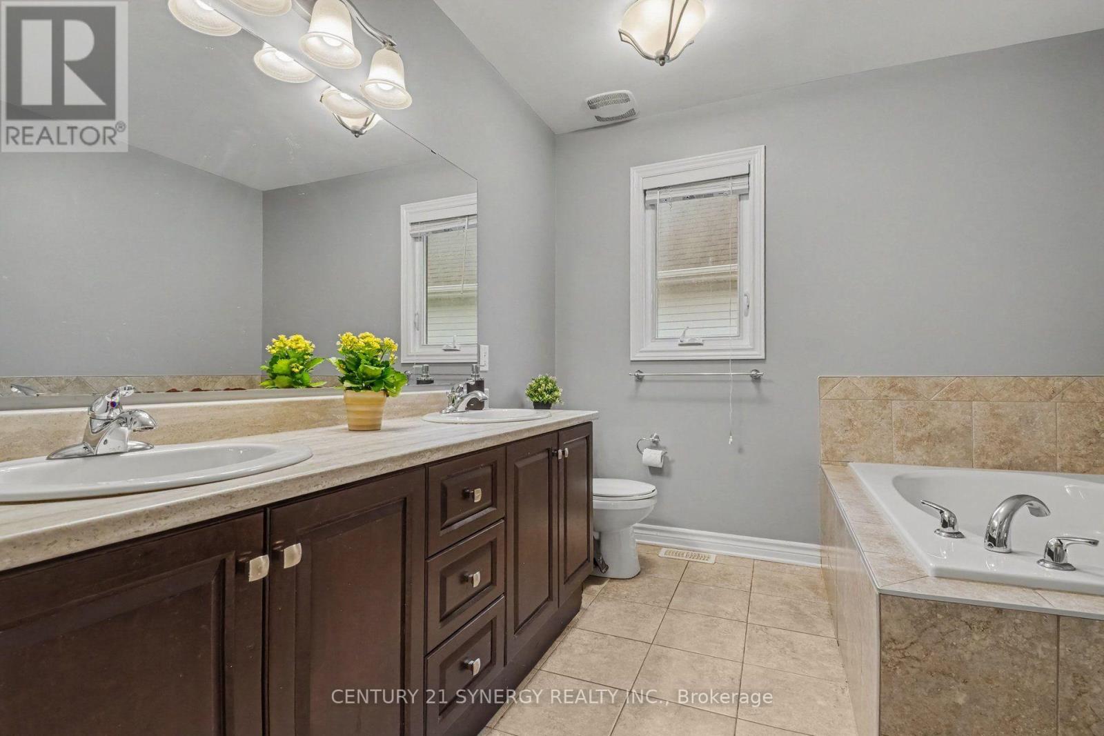 344 Colmar Street Property Photo 28