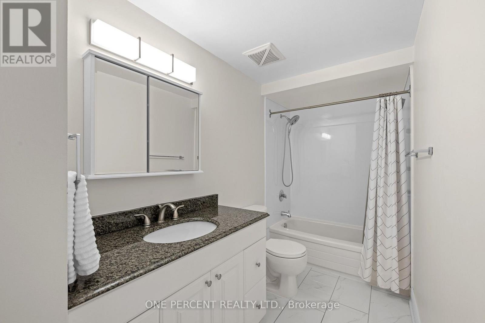 D - 20 Sonnet Crescent Property Photo 18