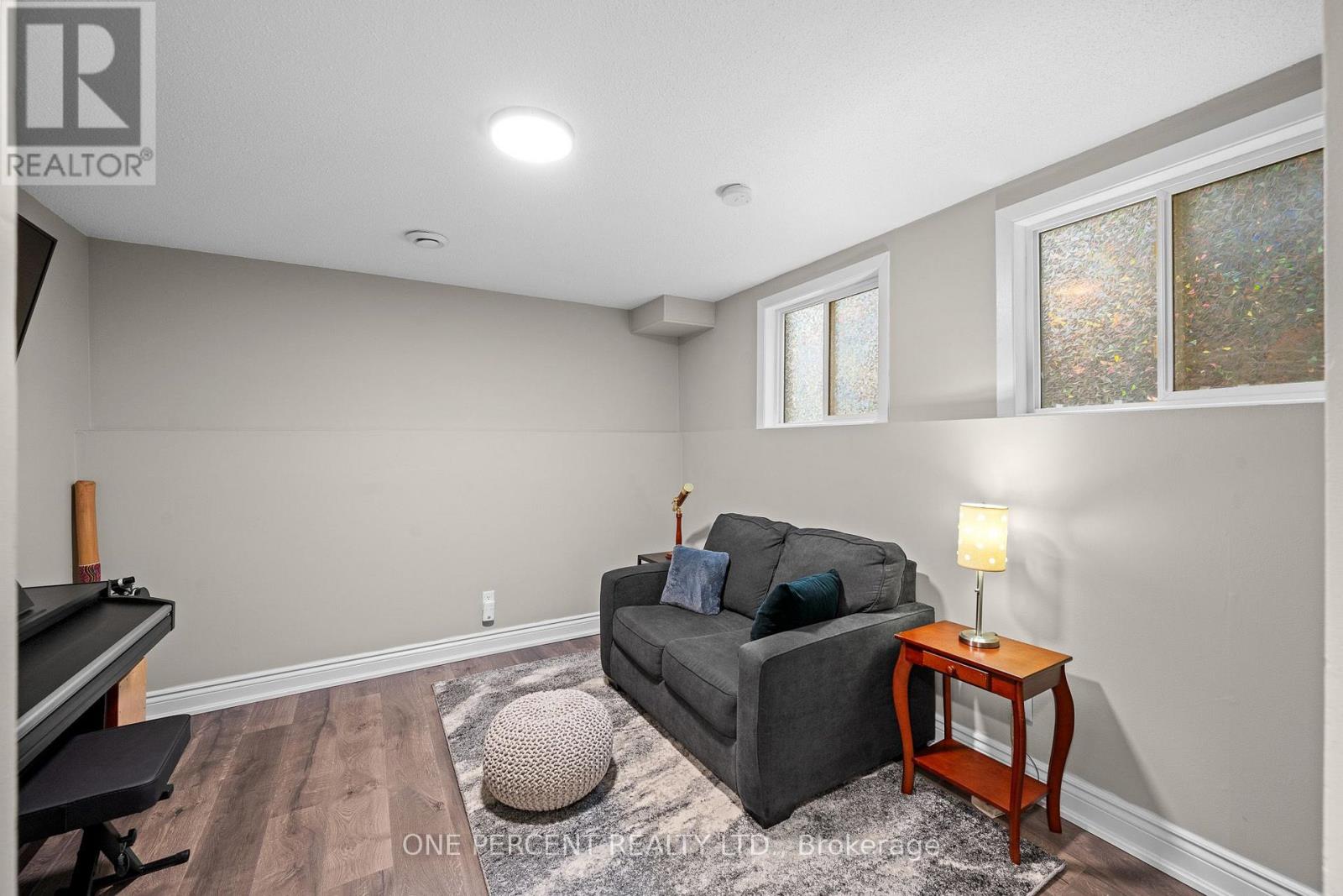 D - 20 Sonnet Crescent Property Photo 23
