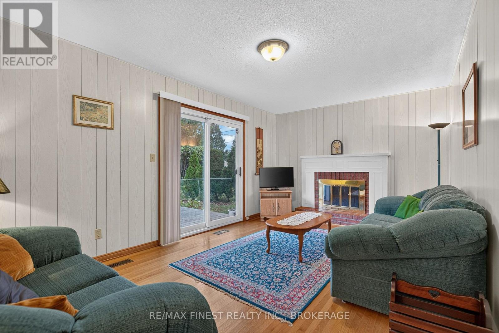 794 Butternut Street Property Photo 8