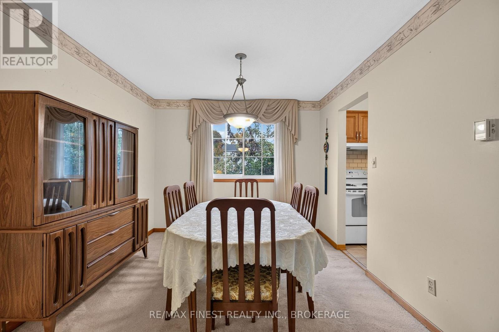 794 Butternut Street Property Photo 18