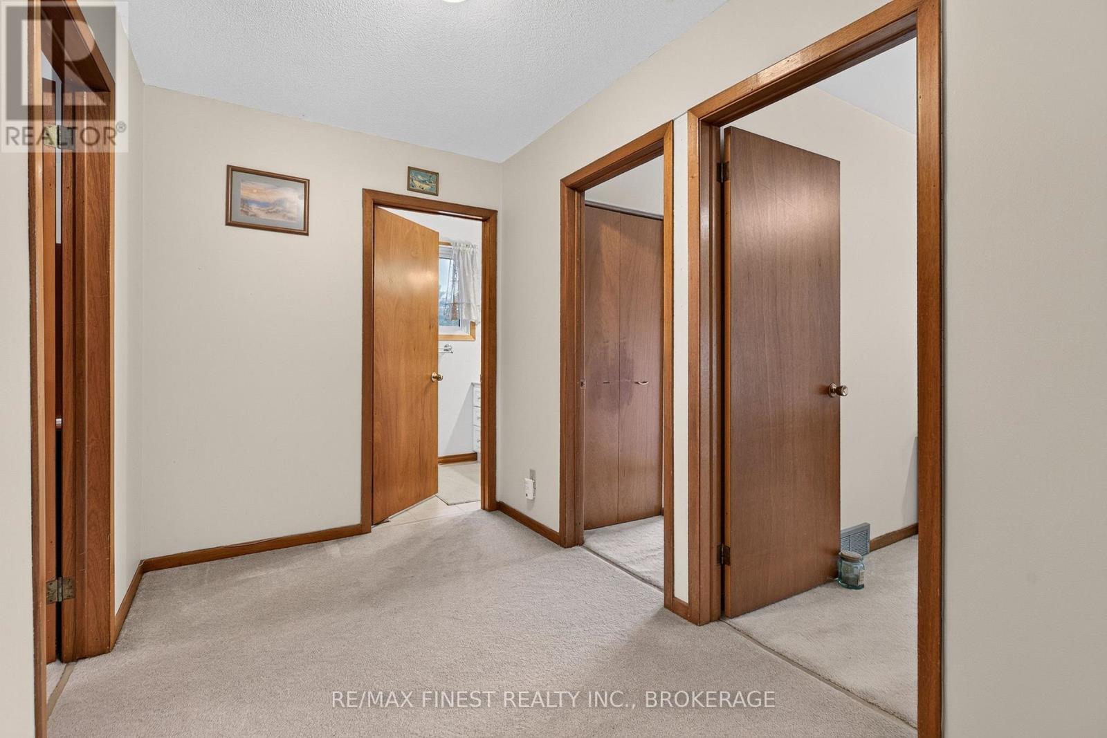 794 Butternut Street Property Photo 24