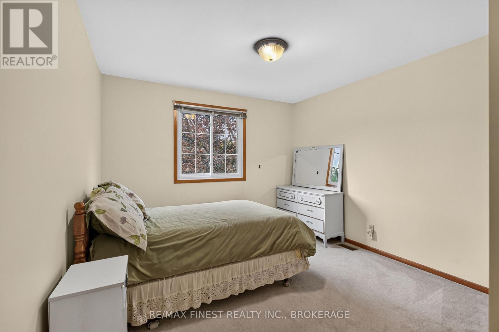 794 Butternut Street Property Photo 25