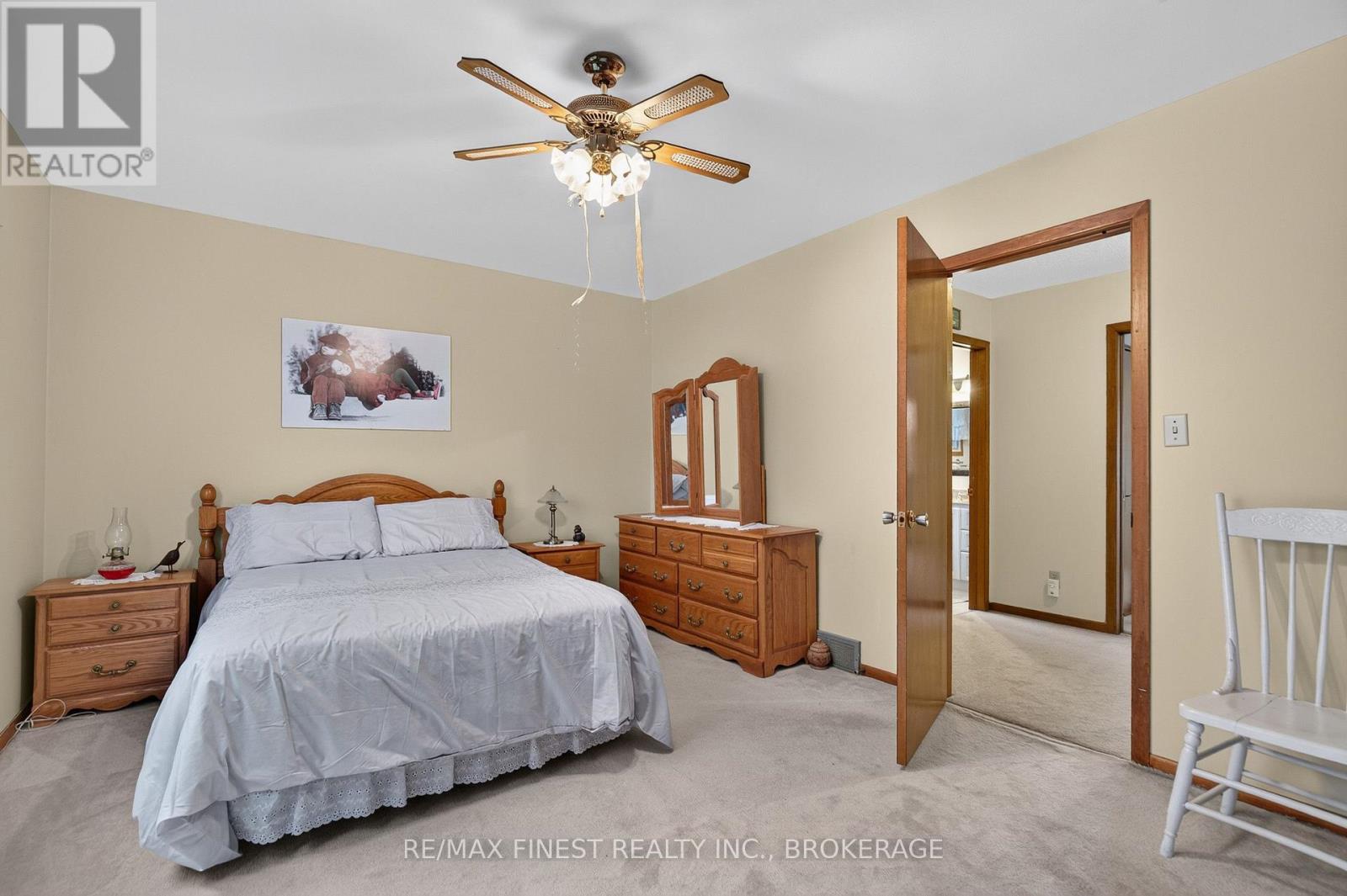794 Butternut Street Property Photo 30