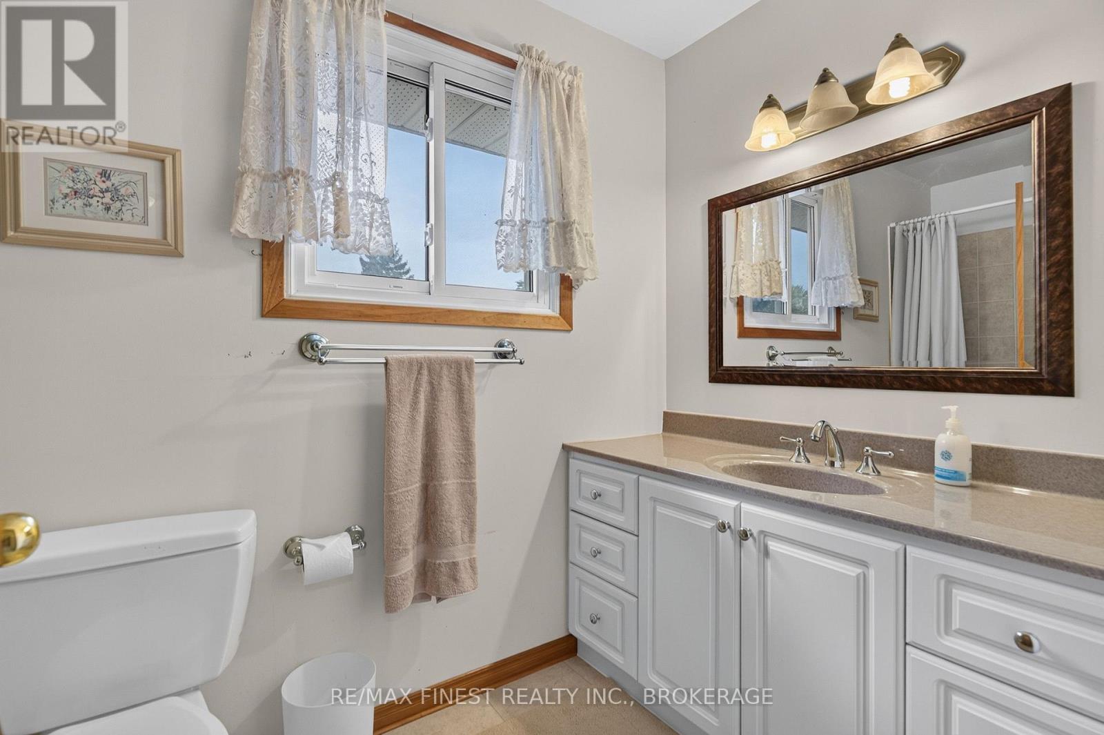 794 Butternut Street Property Photo 32