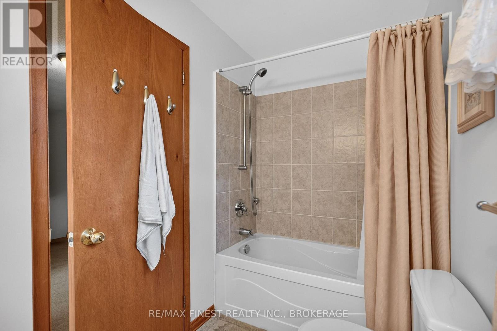 794 Butternut Street Property Photo 33