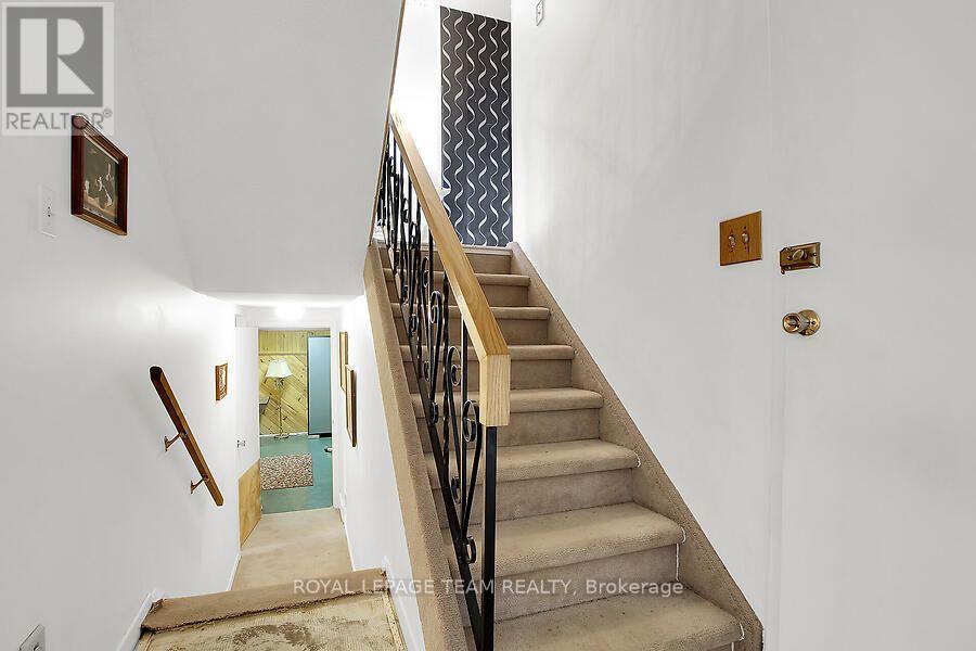 31 Ross Street Property Photo 32
