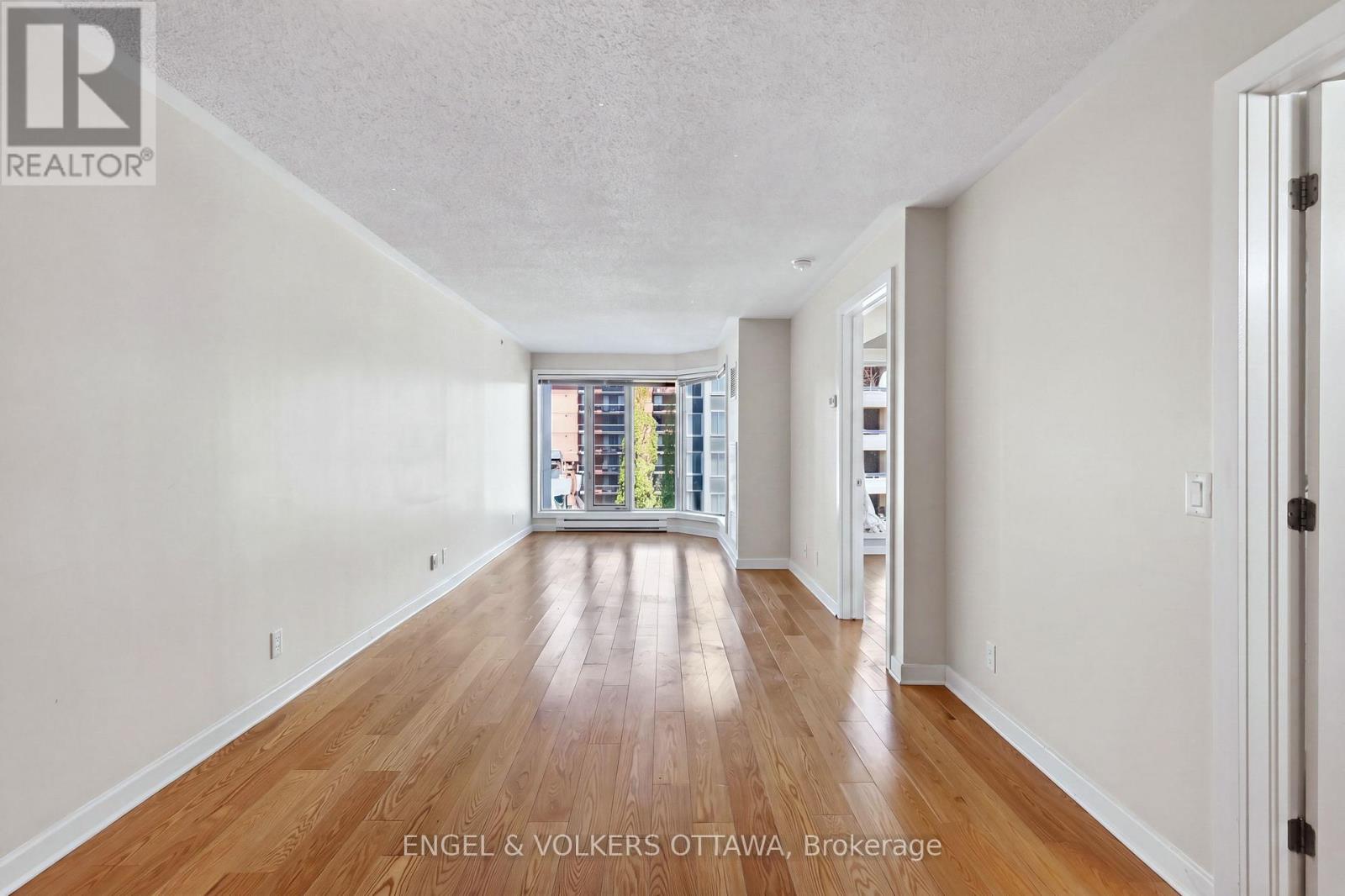 604 - 138 Somerset Street W Property Photo 13