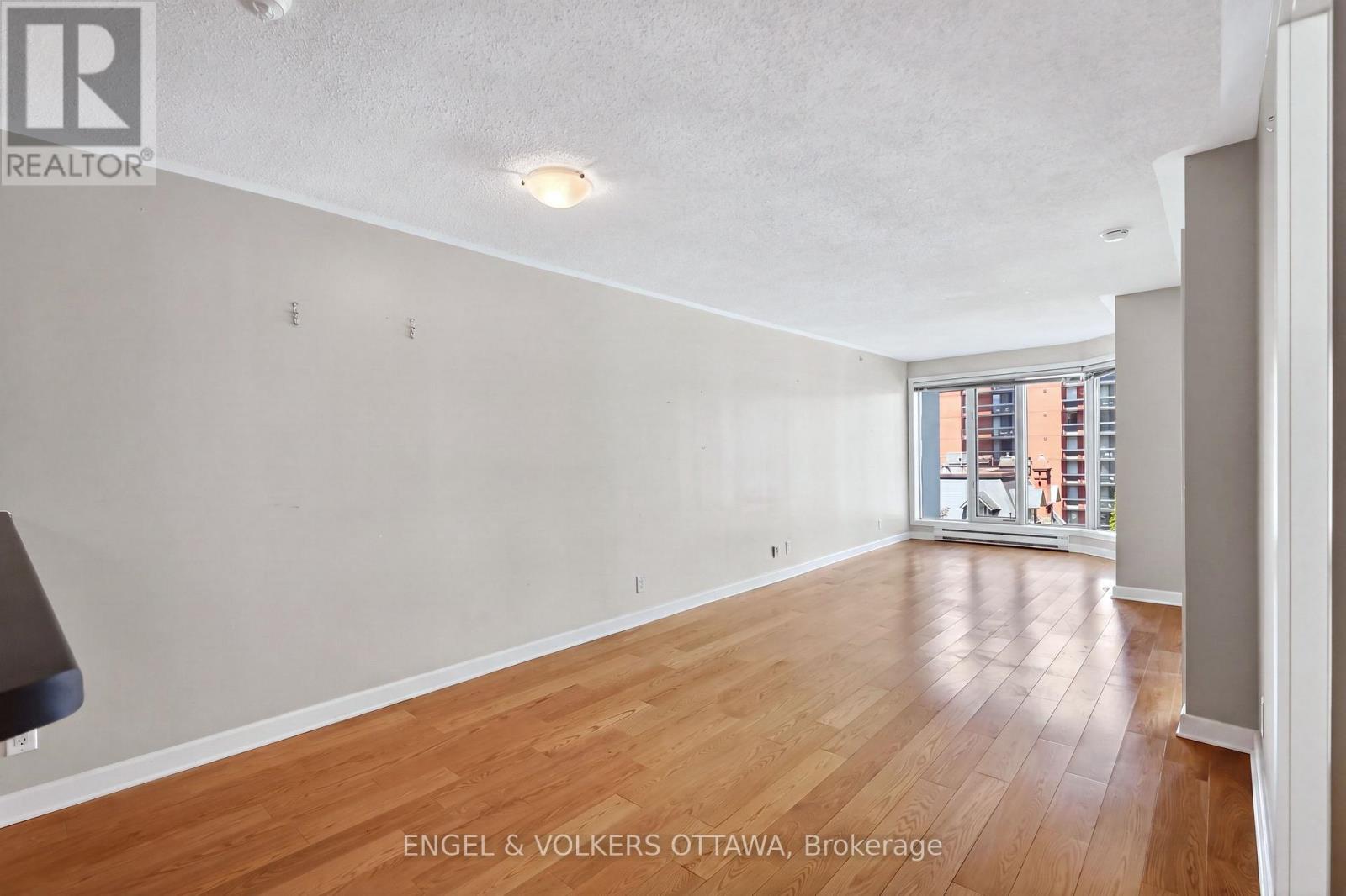 604 - 138 Somerset Street W Property Photo 15