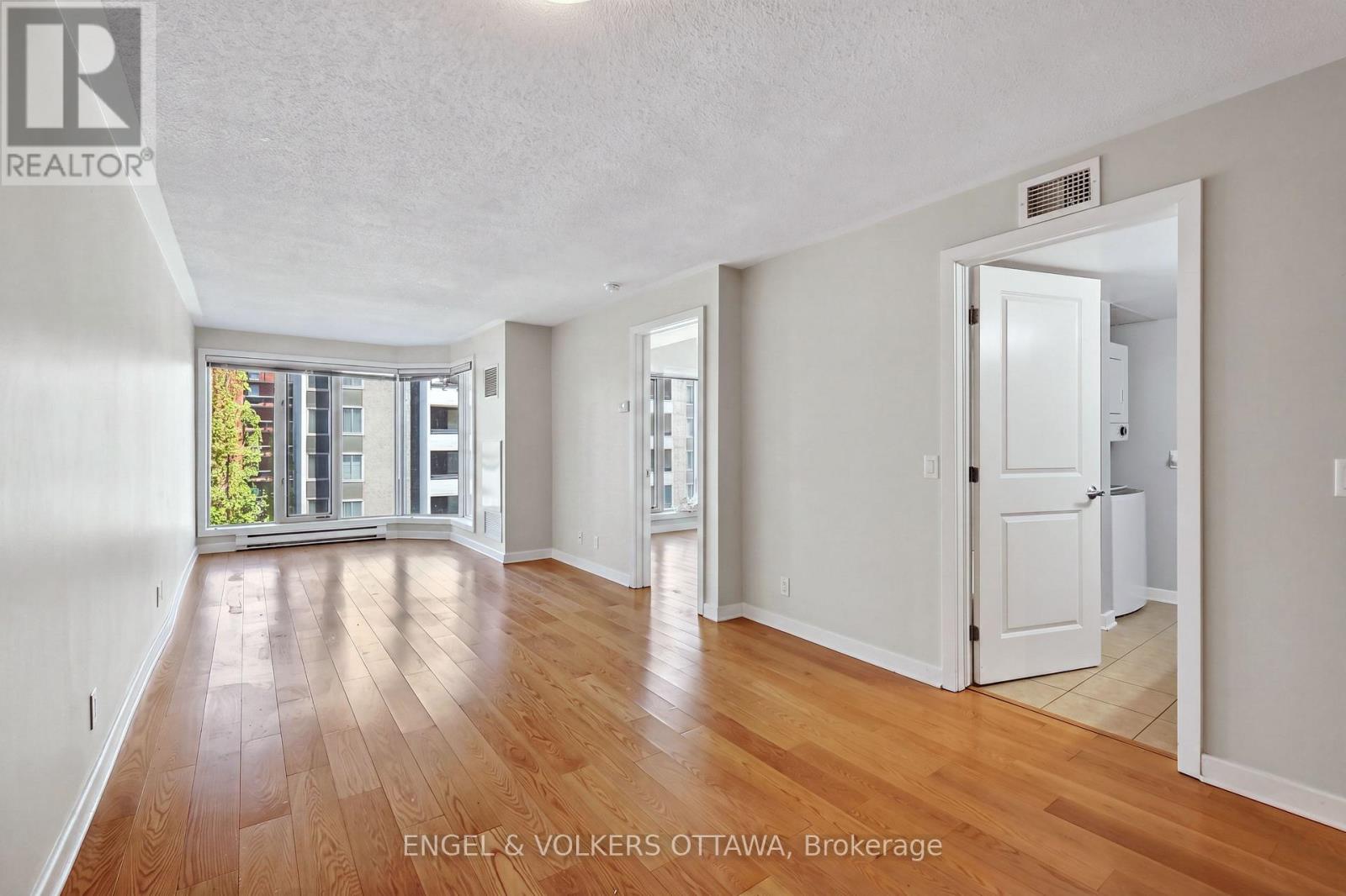 604 - 138 Somerset Street W Property Photo 17