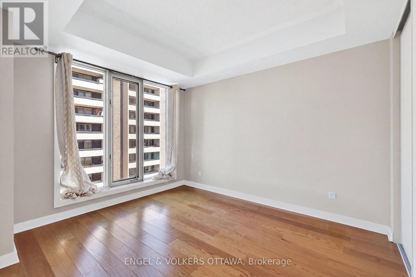 604 - 138 Somerset Street W Property Photo 25