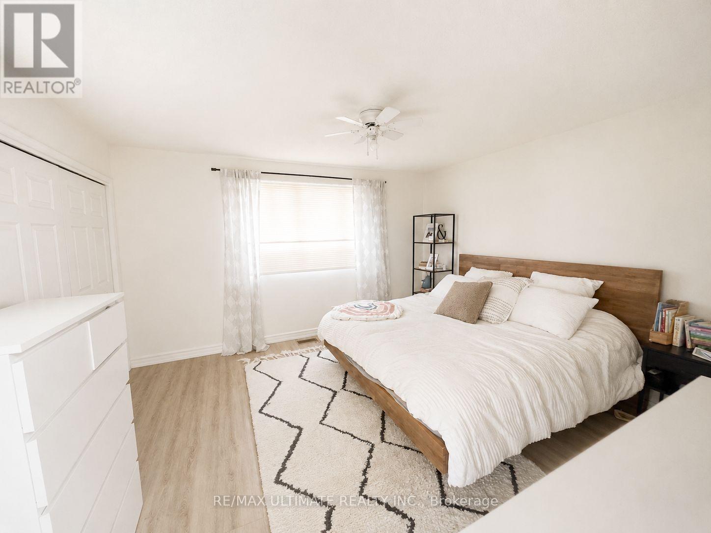 12 Stoney Brook Crescent Property Photo 8