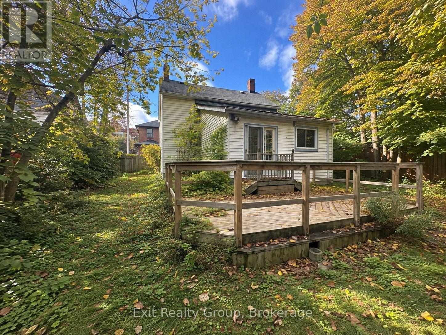 19 Cedar Street Property Photo 20