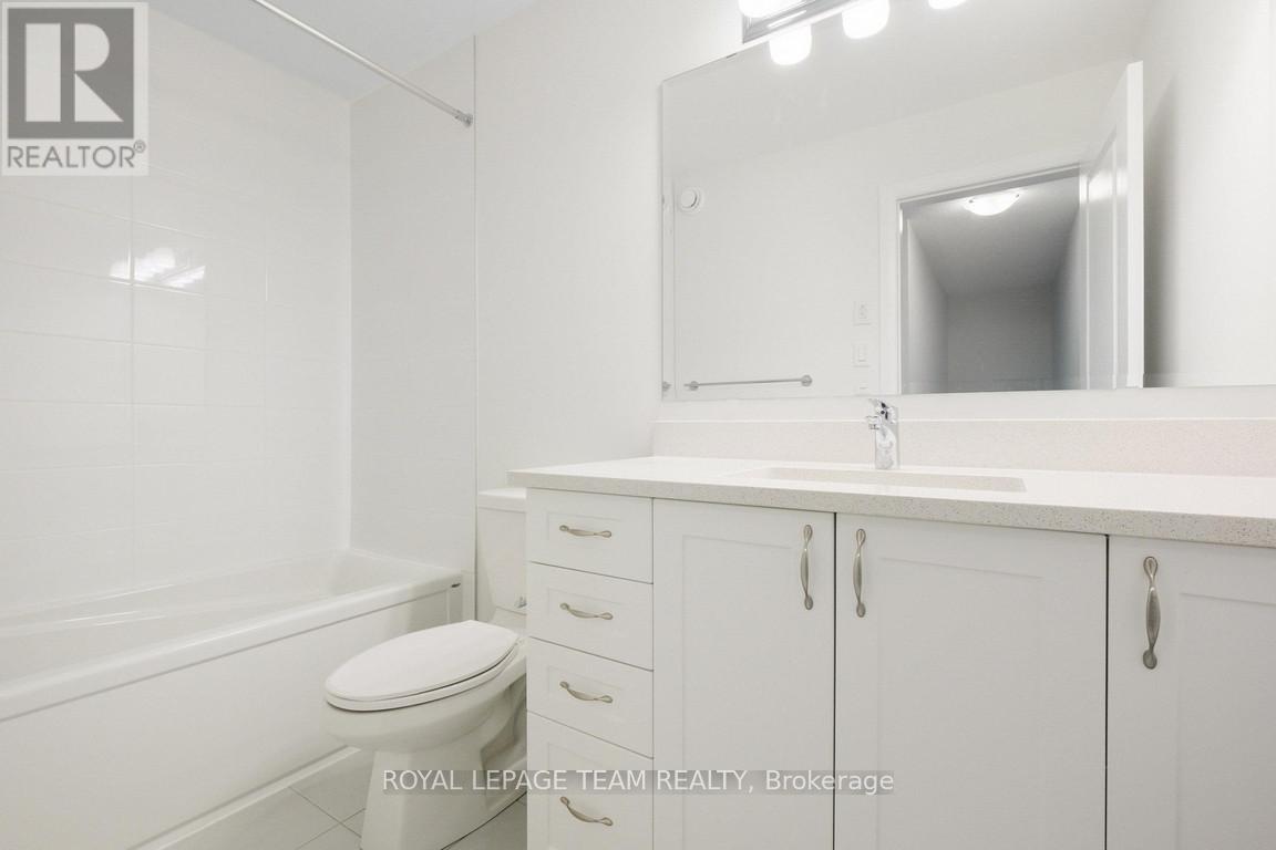 975 Athenry Court Property Photo 15