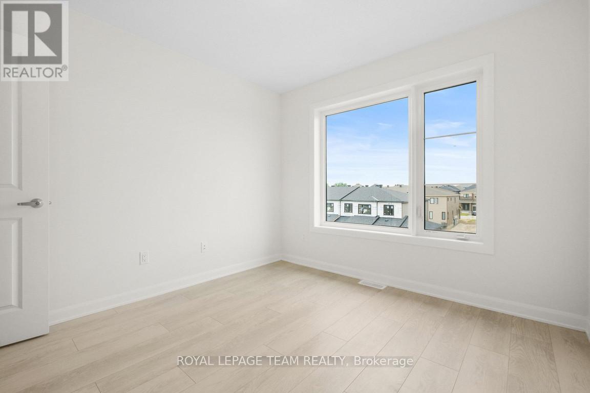 975 Athenry Court Property Photo 19