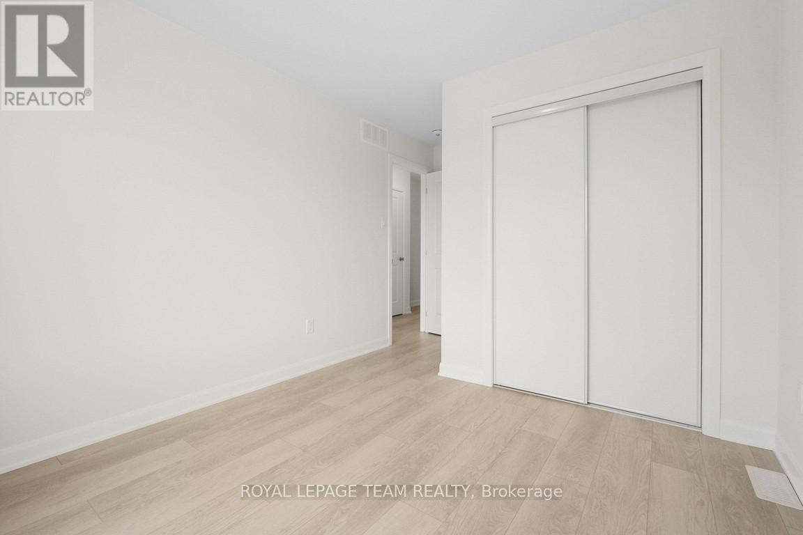 975 Athenry Court Property Photo 23