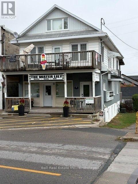 8 Bridge Street N Property Photo 2