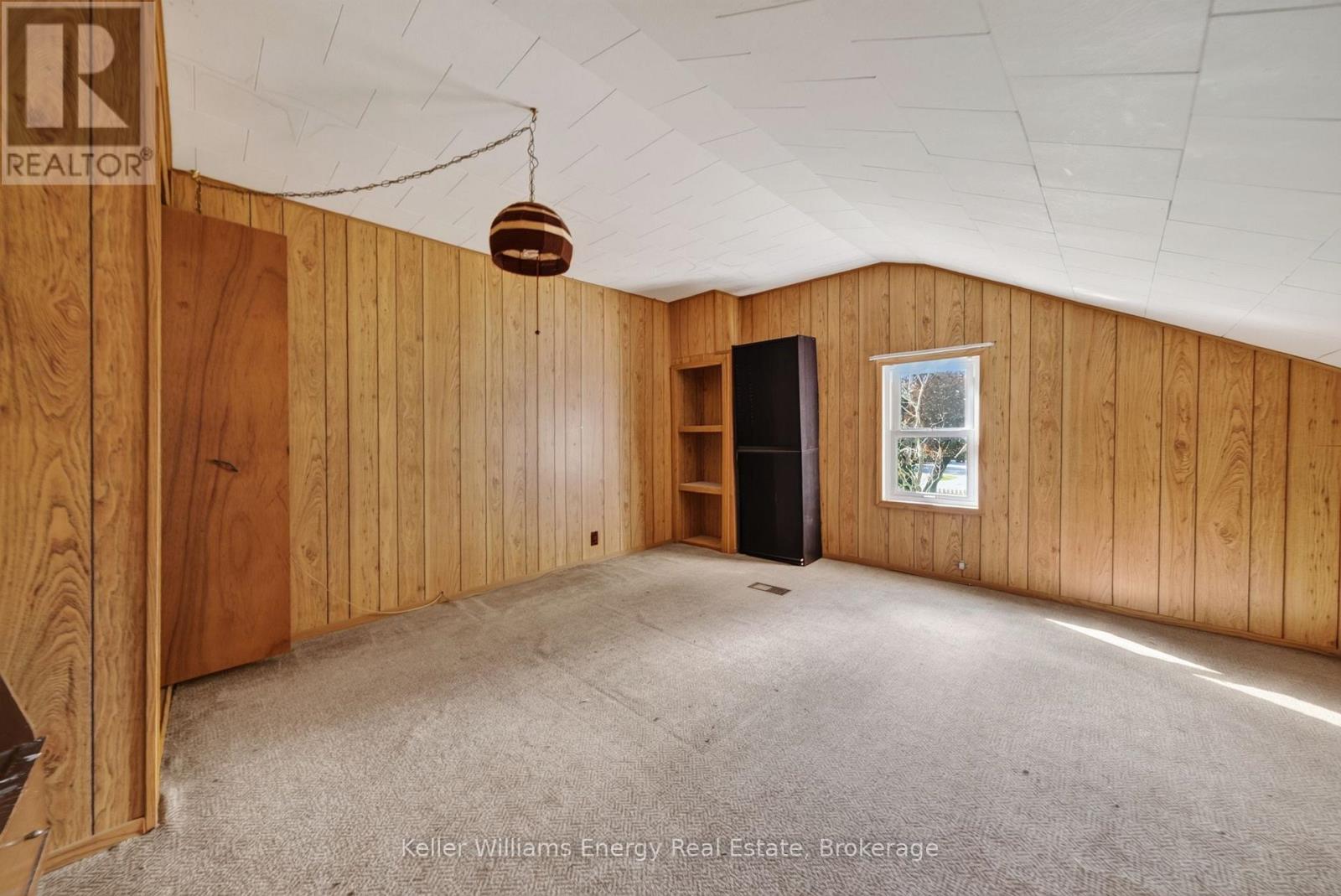 176 Wellington Main Street Property Photo 27