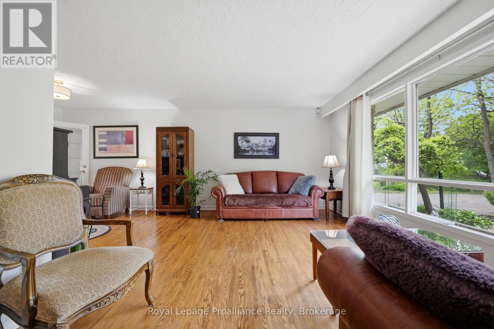 51 Selena Avenue Property Photo 6