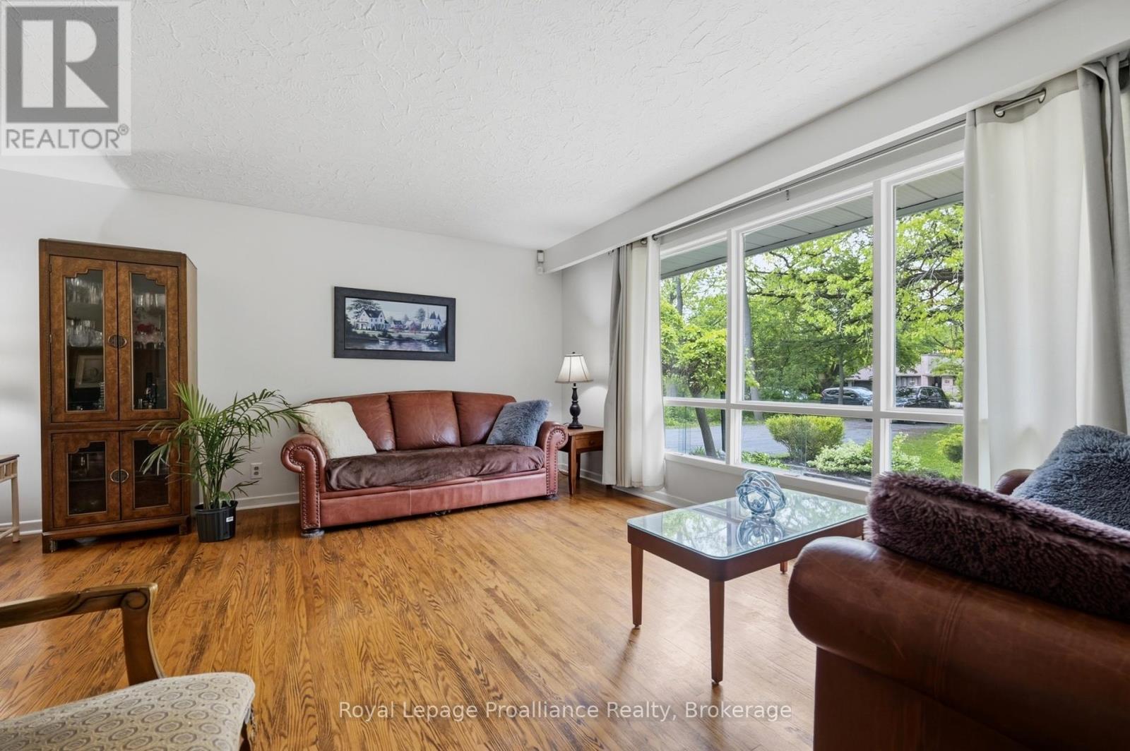 51 Selena Avenue Property Photo 7