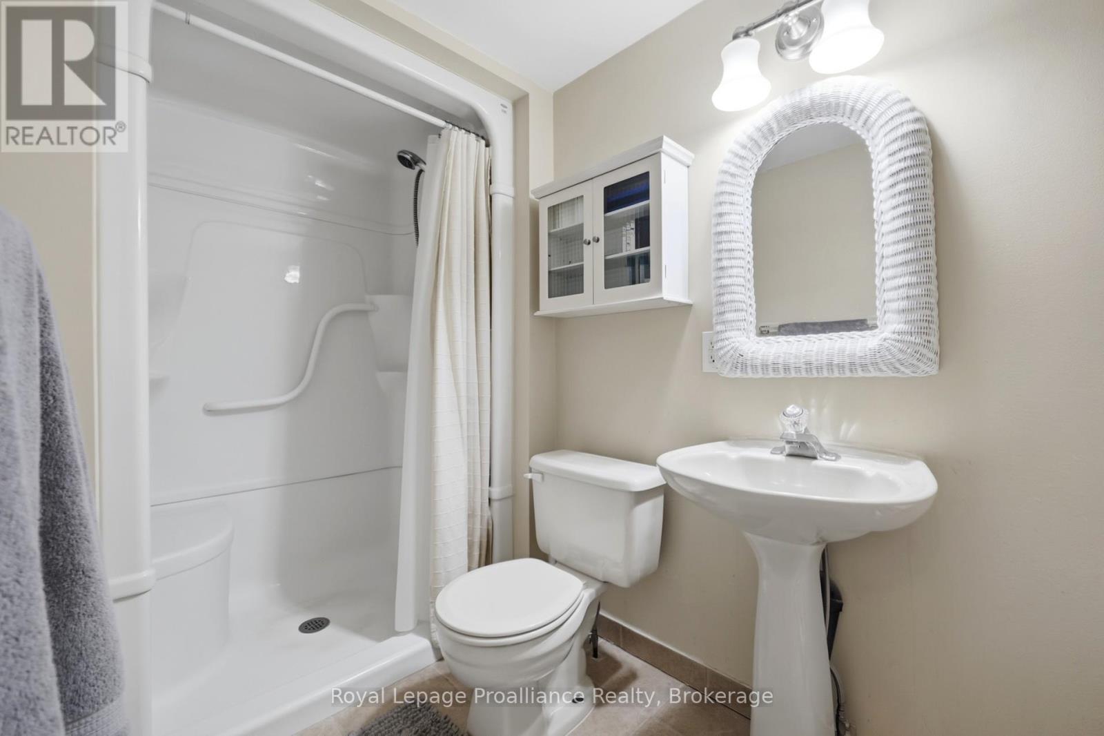 51 Selena Avenue Property Photo 38