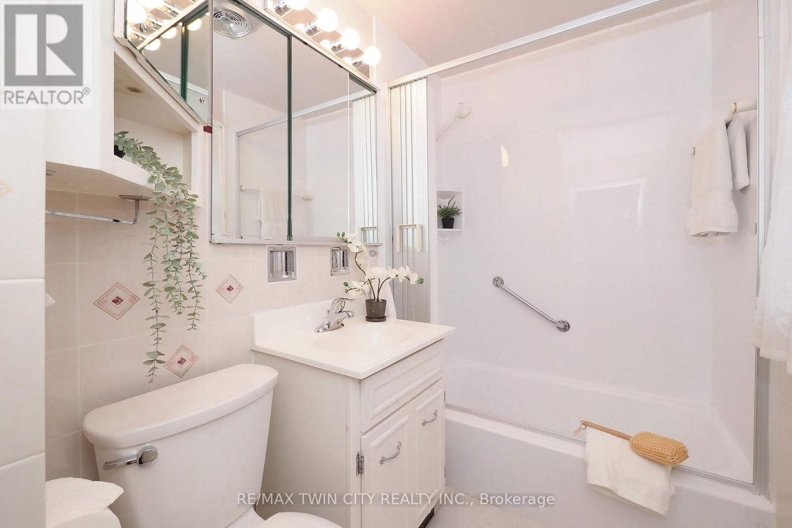 44 Ruby Street Property Photo 16