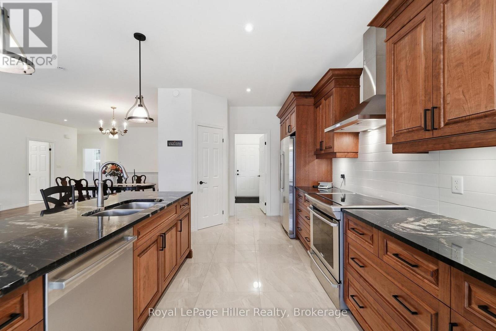 225 Wimpole Street Property Photo 12
