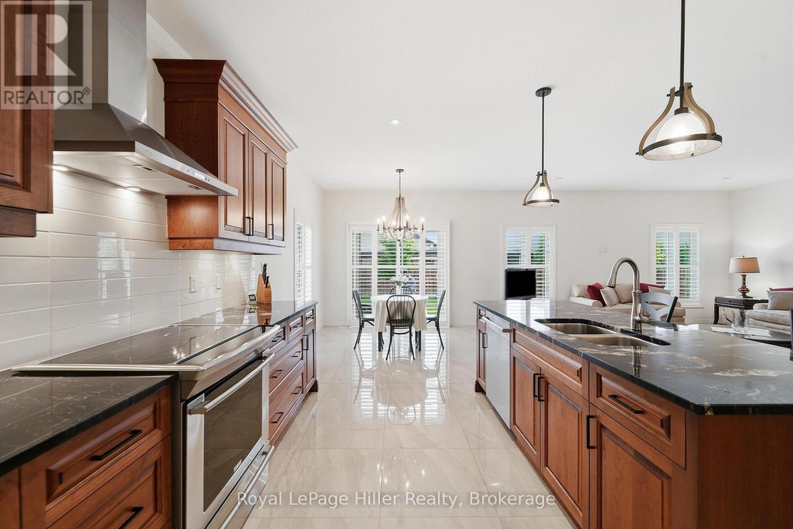 225 Wimpole Street Property Photo 13
