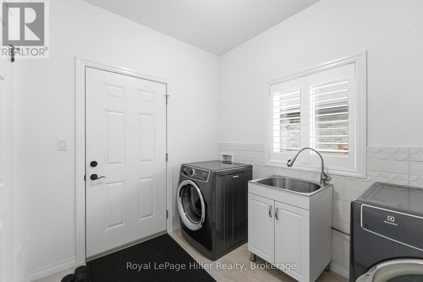 225 Wimpole Street Property Photo 30
